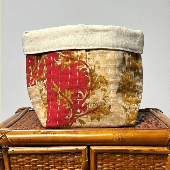 KANTHA BASKET - Picture 1 of 4